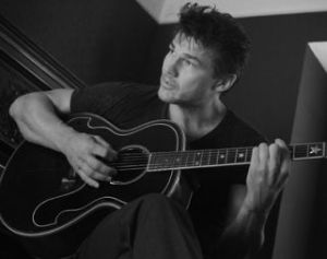Morten guitar